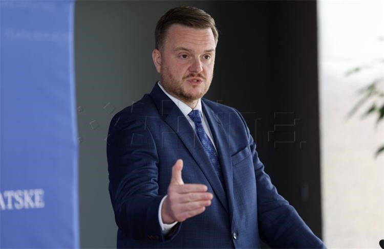 Slika /dokumenti/RH-Novi Zeland.jpg